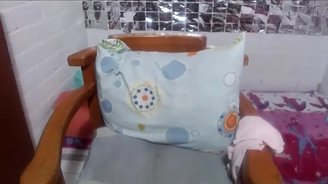 rose-crystal online show from December 2025 01:17:02 PM