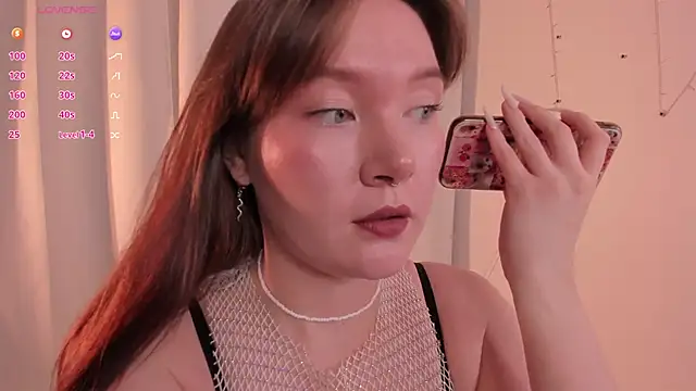 Ash Hasmy online show from October 2025 12:15:01 PM