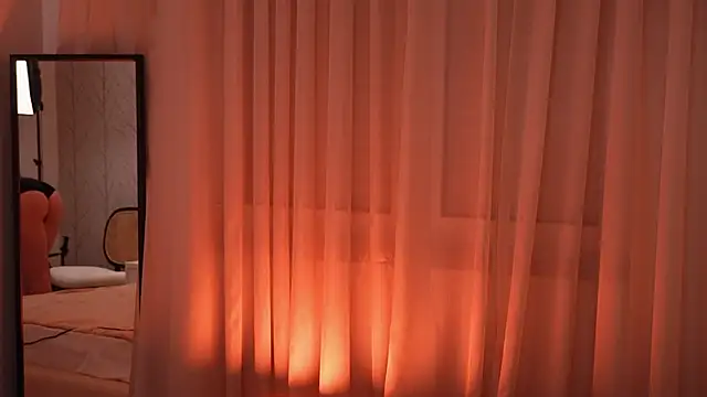 LiaGotti online show from November 2025 07:18:02 PM