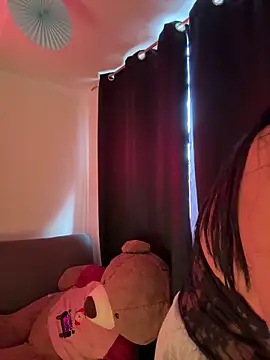 indialatin online show from December 2025 12:18:02 PM