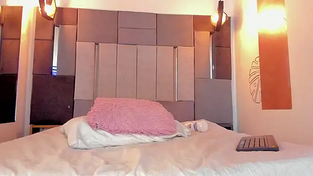 FreyrStone online show from January 2026 03:35:01 AM