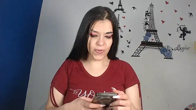 Snapshot of IVONNE_SEX chatting on September 2025 08:37:01 PM IVONNE SEX online show from September 2025 08:37:01 PM