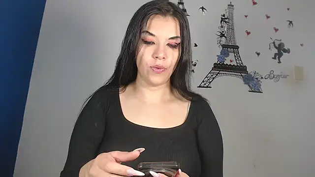 Snapshot of IVONNE_SEX chatting on September 2025 10:05:02 PM IVONNE SEX online show from September 2025 10:05:02 PM