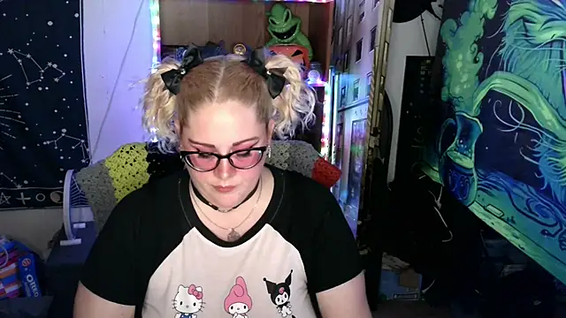 Kinky Witch online show from April 2026 04:32:02 PM