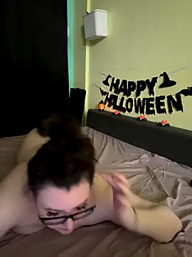 HaleyAyush online show from October 2025 04:50:02 PM