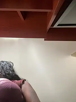 Alexia 24 online show from March 2026 08:31:02 PM