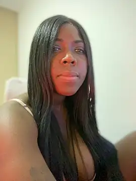 Snapshot of Alexia_24 chatting on November 2025 06:29:01 AM Alexia 24 online show from November 2025 06:29:01 AM