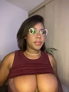 Snapshot of Alexia_24 chatting on July 2026 02:29:02 AM Alexia 24 online show from July 2026 02:29:02 AM