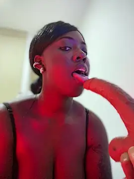 Snapshot of Alexia_24 chatting on November 2025 04:22:01 AM Alexia 24 online show from November 2025 04:22:01 AM