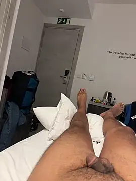 anaahmed30 online show from December 2025 10:45:02 PM