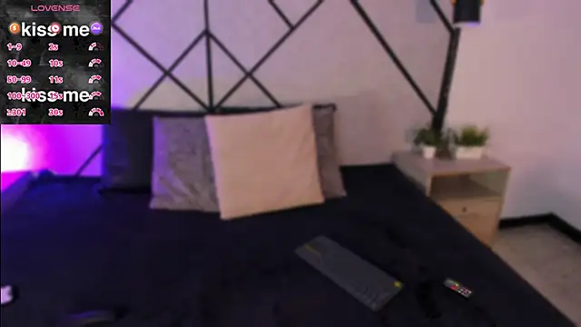 revenmiller  online show from November 2025 10:43:01 PM