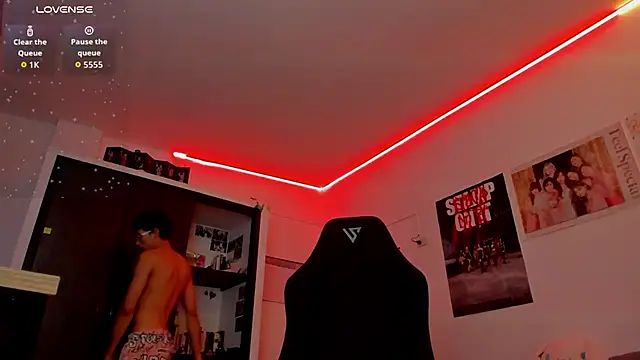 velvet skyn online show from April 2026 10:27:02 PM