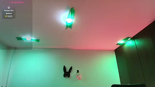 Snapshot of Axel-xoxo chatting on December 2025 03:50:02 AM Axel-xoxo online show from December 2025 03:50:02 AM