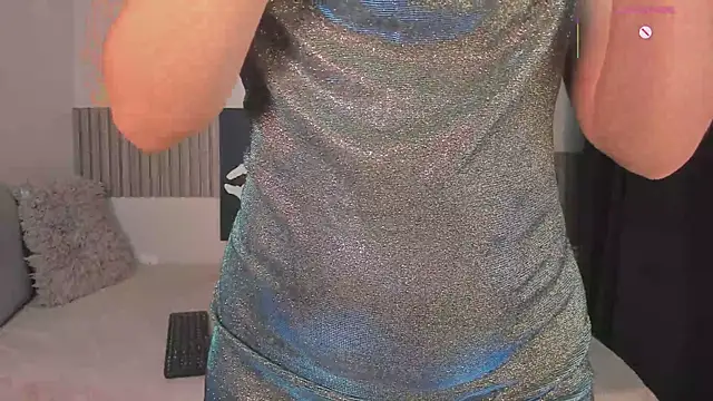 Snapshot of Hailey-Fox chatting on February 2026 01:33:01 PM Hailey-Fox online show from February 2026 01:33:01 PM