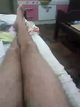 GuilhermeYuree online show from December 2025 11:01:01 AM