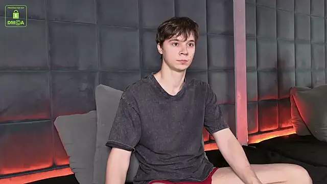 AnthonyHall online show from November 2025 04:28:02 AM