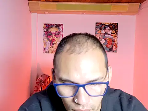 DOBLEWYOSK69G online show from February 2026 12:47:02 PM