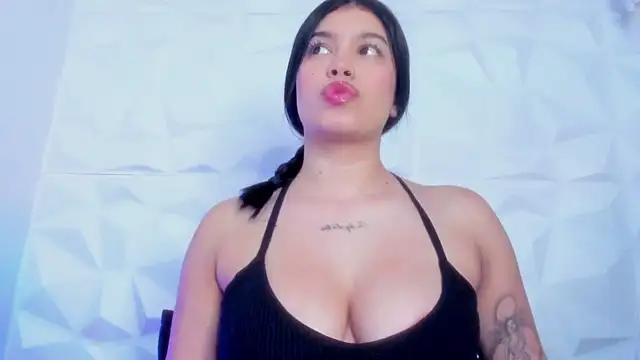 zarahcoxx online show from September 2025 04:18:01 AM