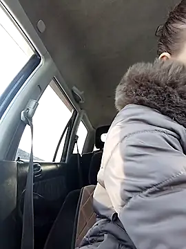 YOURLIKAA online show from December 2025 05:10:01 AM