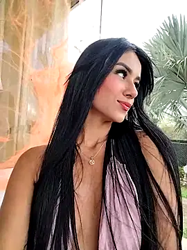 Juliana Xander online show from October 2025 02:38:02 PM