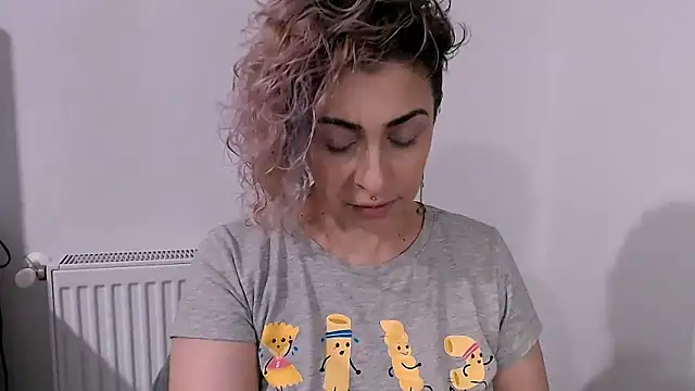 AAARUNY online show from April 2026 06:16:01 PM