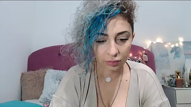 AAARUNY online show from October 2025 12:07:01 PM