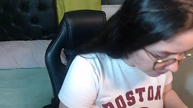 KrystalAdams online show from March 2026 09:44:02 AM