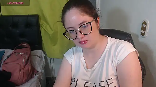 KrystalAdams online show from April 2026 01:17:02 PM