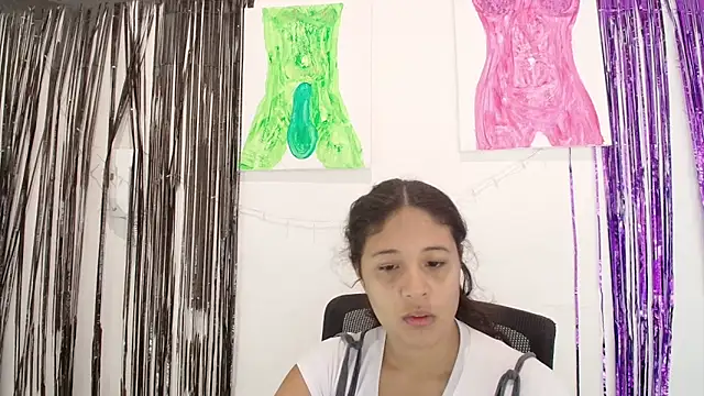 Aria Arthur online show from November 2025 03:00:02 PM