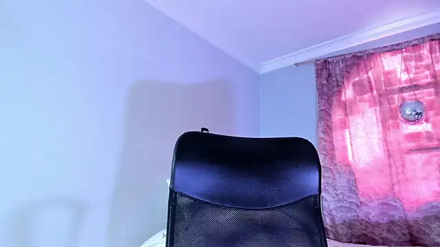 Pamela Squirtt online show from December 2025 02:52:02 PM