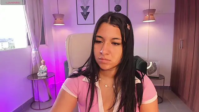 Snapshot of DANDARA_THOM chatting on November 2025 07:18:02 PM DANDARA THOM online show from November 2025 07:18:02 PM