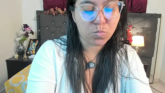 Snapshot of sofia_sorceress5 chatting on November 2025 12:20:01 AM sofia sorceress5 online show from November 2025 12:20:01 AM