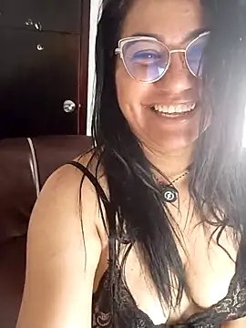 Snapshot of sofia_sorceress5 chatting on May 2026 11:02:02 PM sofia sorceress5 online show from May 2026 11:02:02 PM