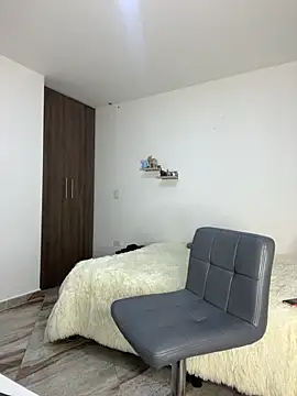 Vaneza G1 online show from March 2026 03:44:02 AM