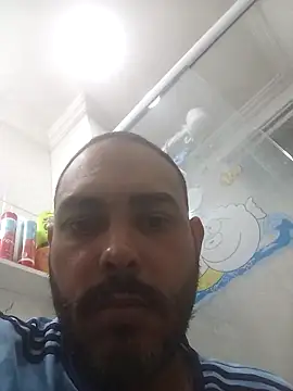 jfgustavo001 online show from March 2026 10:34:02 PM