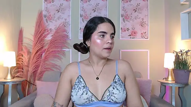 pervy nikole online show from October 2025 08:10:01 PM
