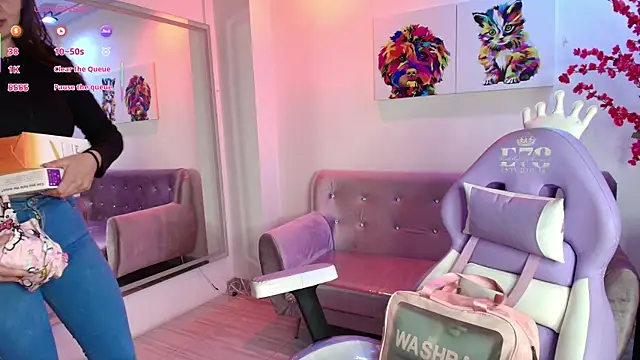 Antonella wild online show from November 2025 03:33:02 AM