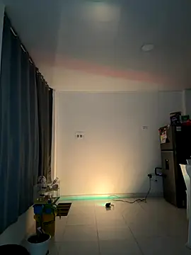 18 salo online show from November 2025 04:39:01 AM