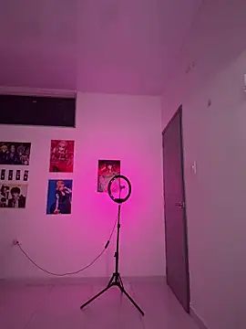 18 salo online show from February 2026 06:19:02 AM