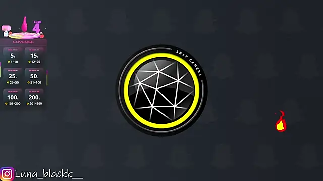 Snapshot of Luna_blackk chatting on November 2025 09:08:01 PM Luna blackk online show from November 2025 09:08:01 PM