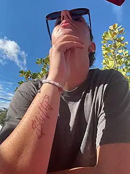 sweetsirenn online show from February 2026 02:50:01 PM