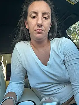 sweetsirenn online show from February 2026 01:29:01 PM