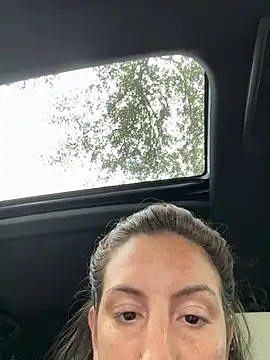 sweetsirenn online show from January 2026 01:14:01 PM