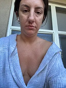 sweetsirenn online show from March 2026 01:50:01 PM