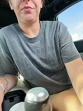 sweetsirenn online show from December 2025 03:03:02 PM