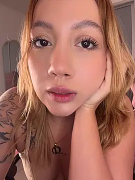 Snapshot of Becca_Johnson_u chatting on July 2026 02:40:01 AM Becca Johnson u online show from July 2026 02:40:01 AM