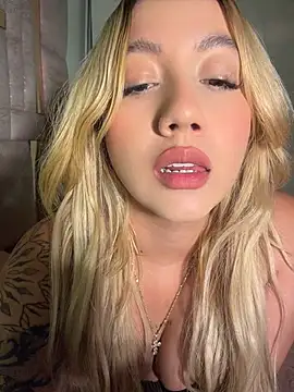 Becca Johnson u online show from April 2026 02:57:02 AM