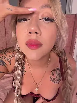 Becca Johnson u online show from February 2026 01:28:01 AM