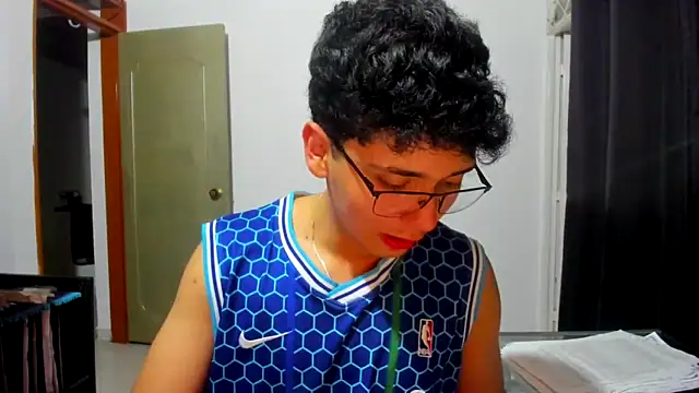 jacobs shelby online show from November 2025 01:09:01 AM