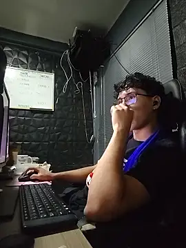 Snapshot of jacobs_shelby chatting on January 2026 10:46:02 PM jacobs shelby online show from January 2026 10:46:02 PM